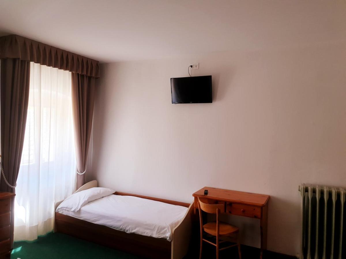 Albergo Trieste Lorenzago Di Cadore Eksteriør billede